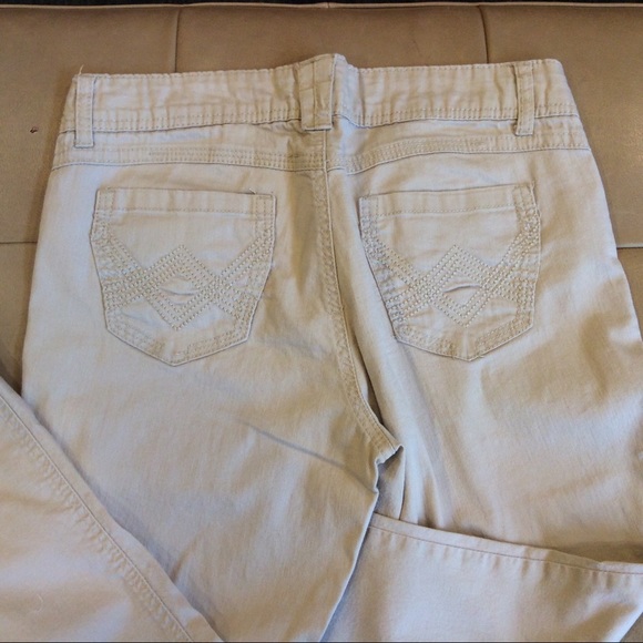 Democracy Capri Khaki Jean 12 - Picture 3 of 3